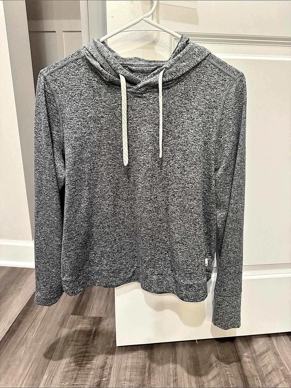 Vuori Halo Essential Hoodie Gray